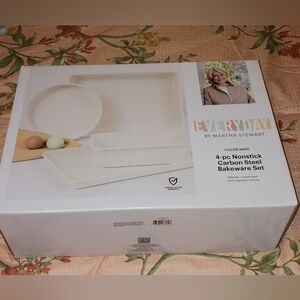 Martha Stewart New In Box.  Everyday White Nonstick Bakeware Set